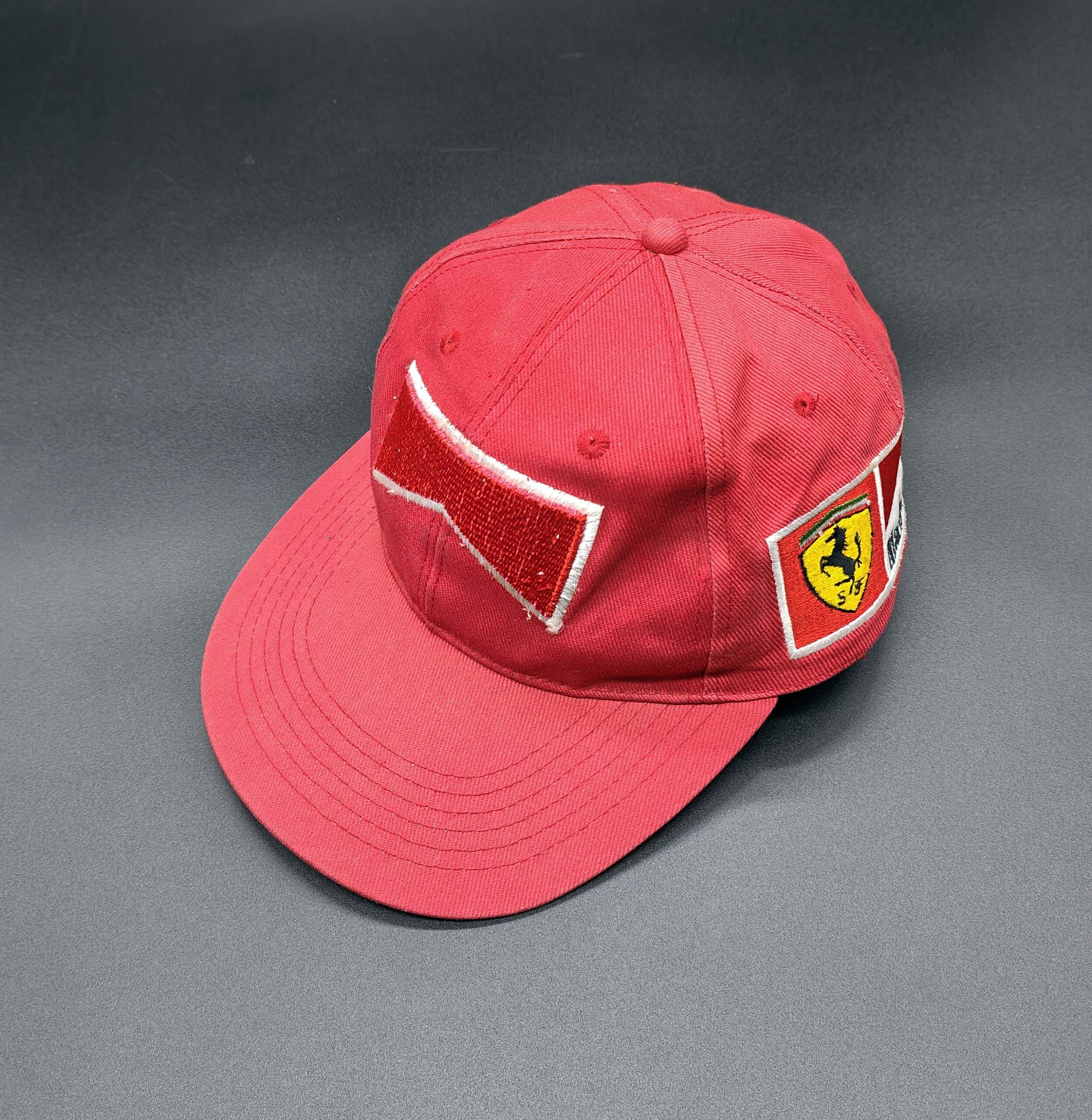Ferrari cappellino Marlboro 2000 50 anni
