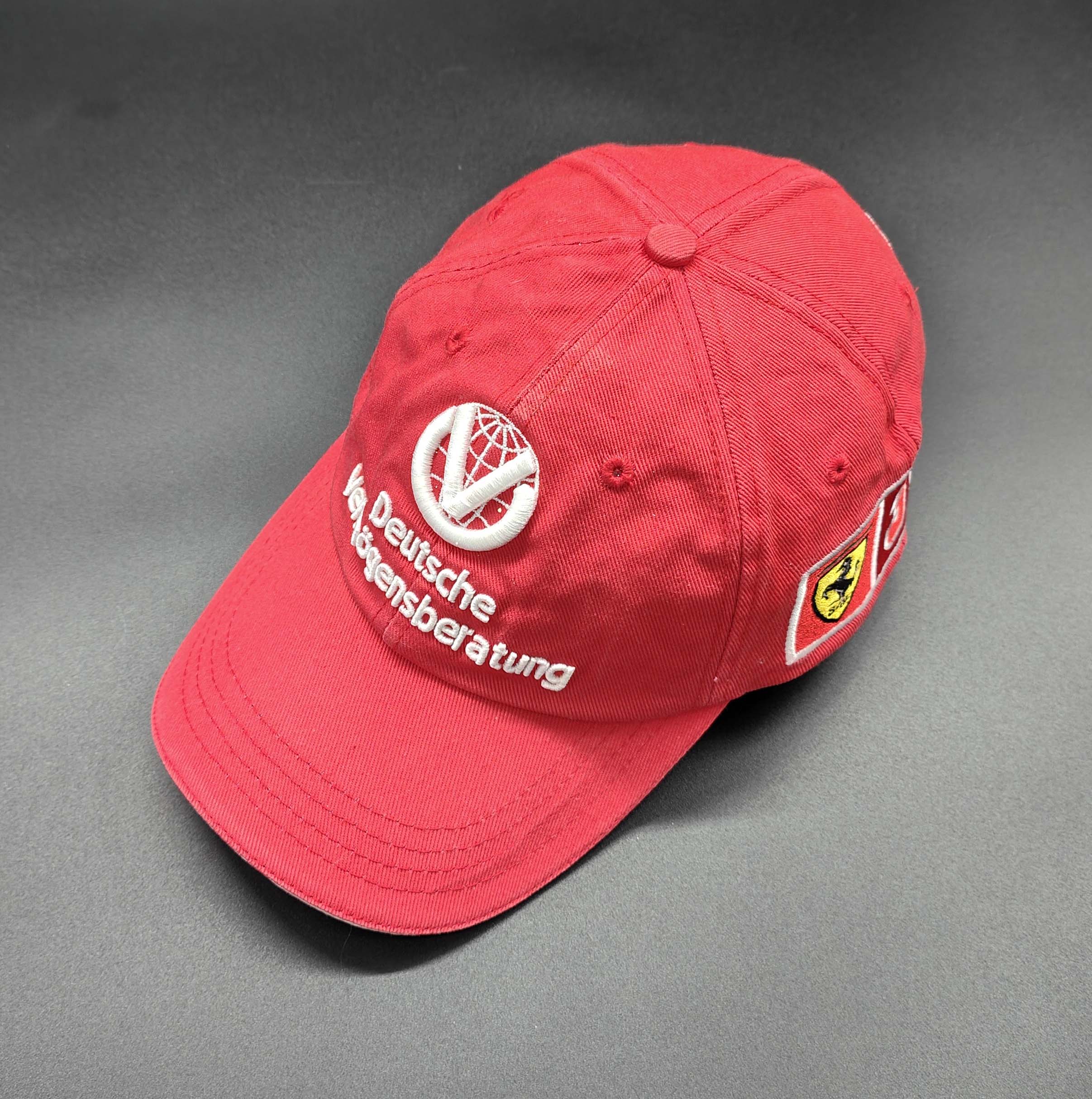 Ferrari cappellino Schumacher 2000 Deutsche Vermogensberatung